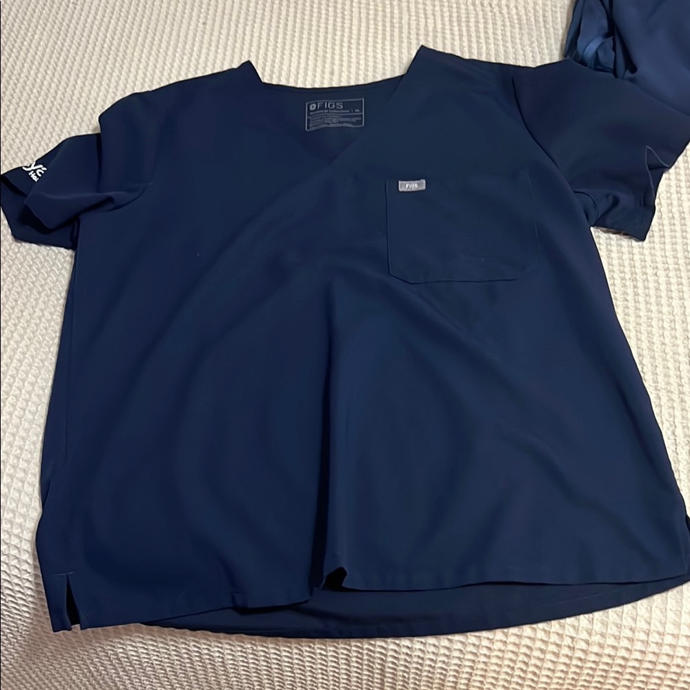 Figs Navy Blue V-Neck Scrub top